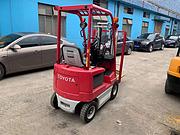 家用小型二手叉车 丰田0.9吨四轮平衡重电动叉车