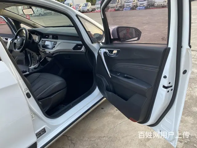 吉利 远景X3 2020款 1.5 无级 精英型 - 图片 12