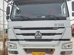 甘南急卖19年国五大16方二手豪沃搅拌车 精品车况