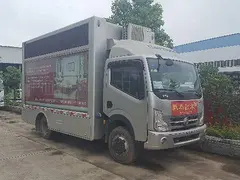 多利卡车载LED广告大屏视频宣传车一辆多少钱
