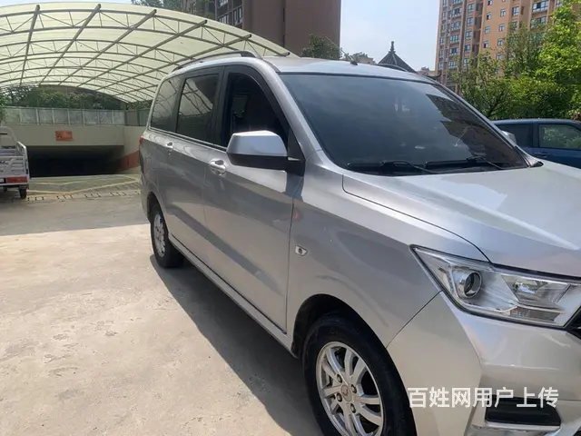 2019年五菱宏光S，1.5L，7座 - 图片 3