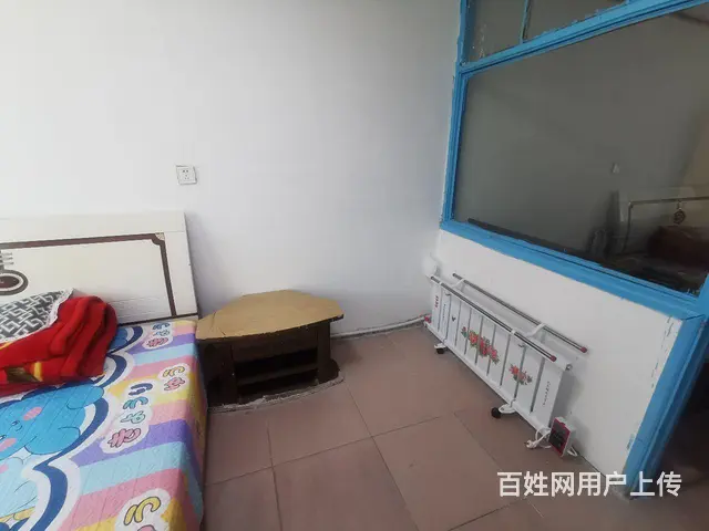 华龙小区二楼出租出售 - 图片 2