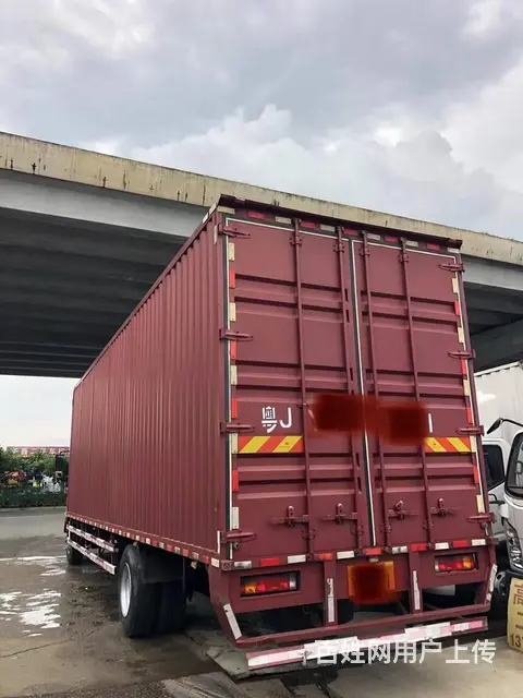 2020年4月轩德箱式货，单桥9米6玉柴245马力 - 图片 3