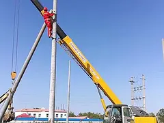 出售出租伸缩臂履带吊！