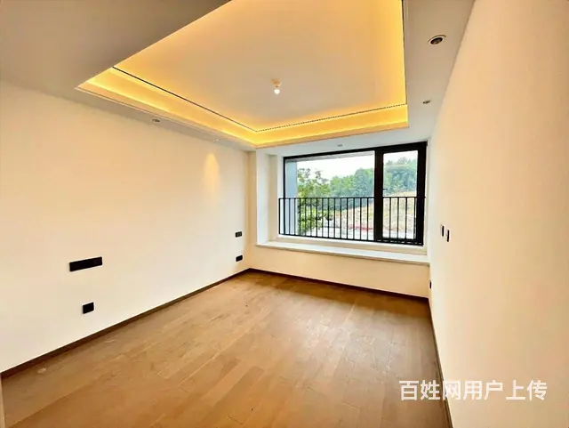繁华地段未来科技城菜鸟对面！精装亏本急卖！三房二卫！随时看房 - 图片 1