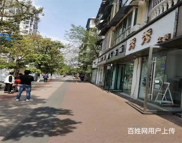 《同城搜铺网》皇龙路60平服装转让（可空转） - 图片 2