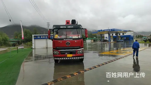 二手三一12吨后八轮随车吊21年车况精品带保险个人 - 图片 1
