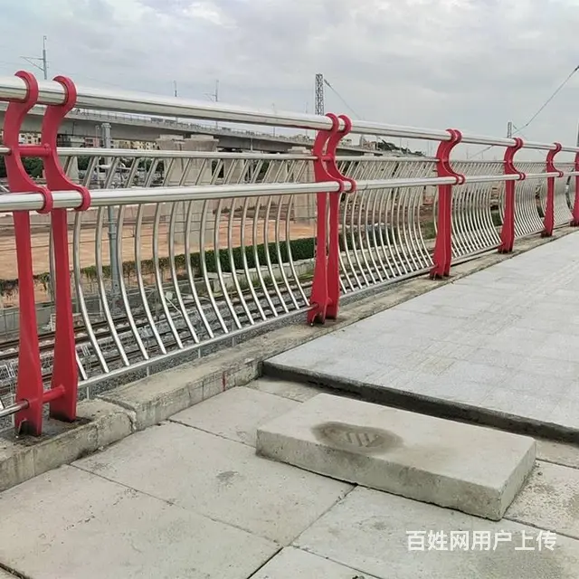 广州滨水绿化美化提升工程栏杆 河道护栏定制安装 - 图片 4