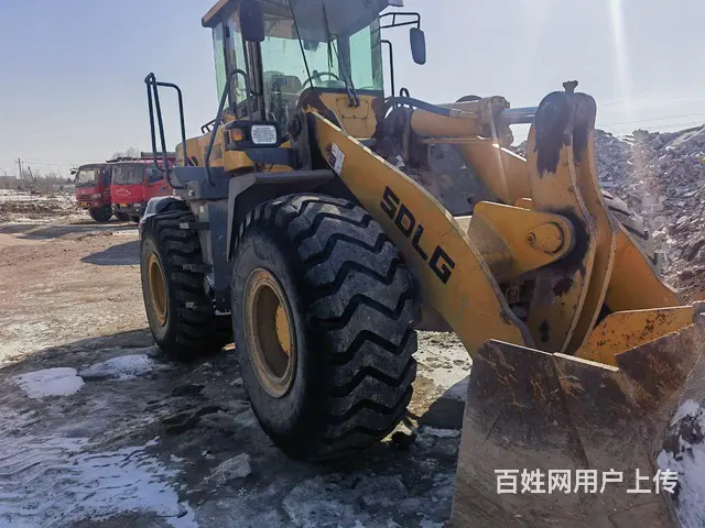铲车 - 图片 1