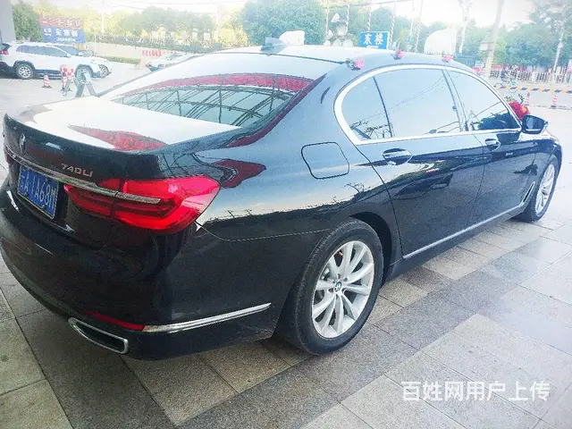 昆明宝马婚车租赁，主车宝马7系，特价婚车租赁 - 图片 4