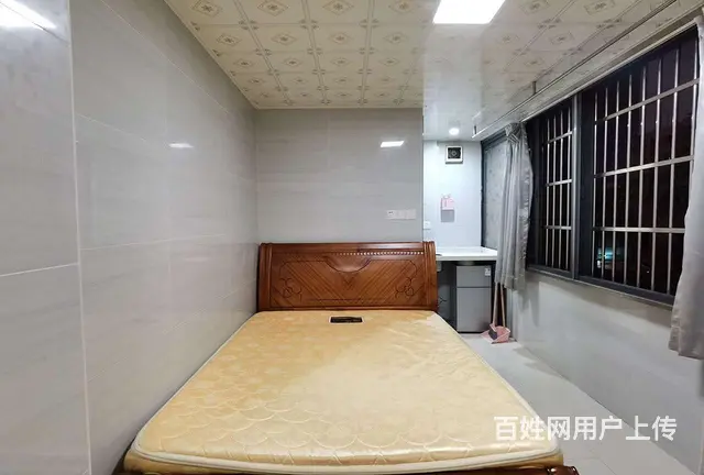 拱北关口侨光花园精装公寓出租，租价1300。近关口 - 图片 1