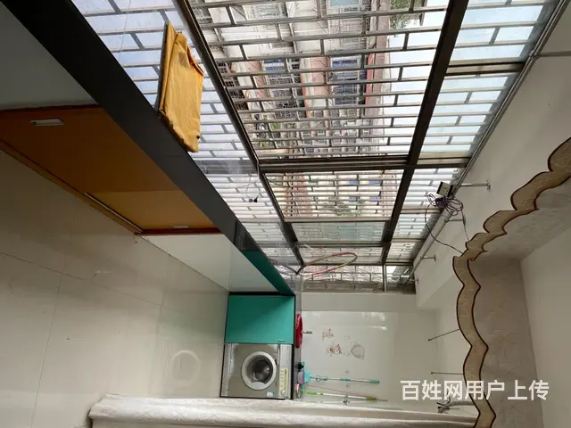 六楼精装两房有汽车停车位出租房 - 图片 2