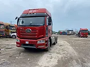 解放 牵引车
