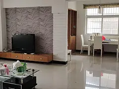 坤宝小区三室二厅一卫，价格实惠
