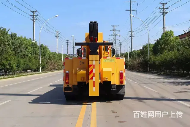 国六重汽豪沃前四后八一拖一清障车 - 图片 3