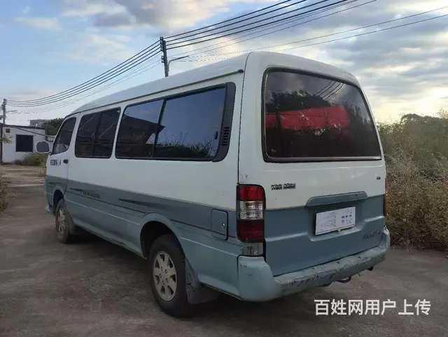加长版超大金杯面包车 - 图片 3