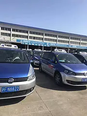 本公司新到一批15年4月上牌的大众途安车况好