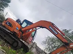 挖掘机