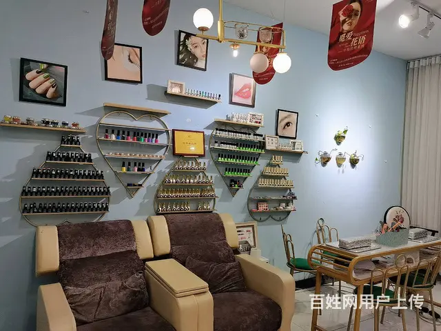 租金便宜  宜宾市叙州区城中央80平美容院转让 - 图片 2