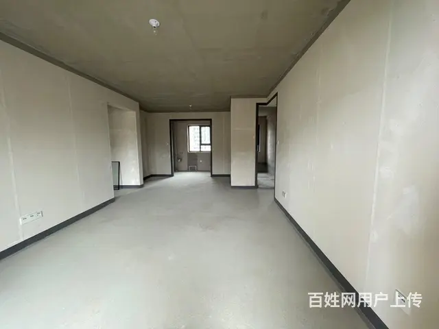 碧桂园燕都府电梯10楼，112平，三室二厅一卫毛坯，82万过 - 图片 2