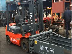 打包废纸夹运装卸叉车，二手夹包叉车，抱夹叉车