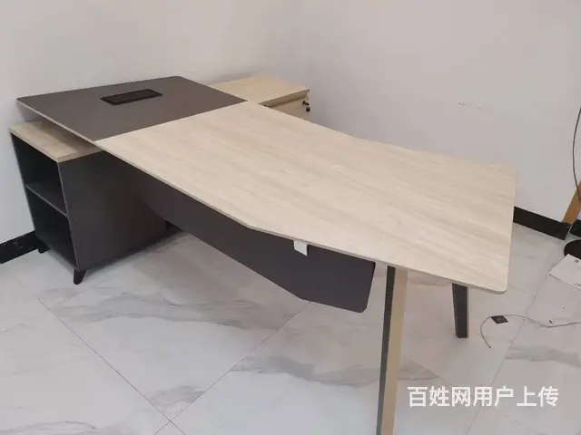 天河区二手办公桌椅出售，老板桌椅屏风卡位会议桌 - 图片 8