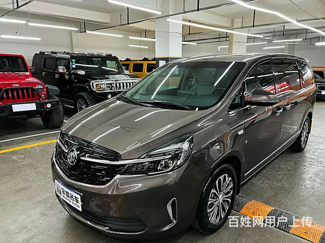 别克GL8 2020款 GL8 陆上公务舱 2.0T 手自一 - 图片 1