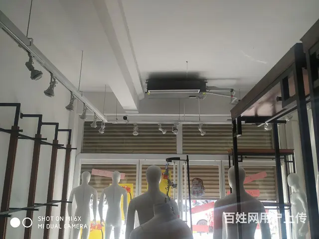 男装模特 九成新 便宜甩。。。 - 图片 1