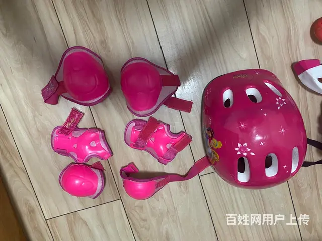 【搞定了！】轮滑鞋，9成新 - 图片 3