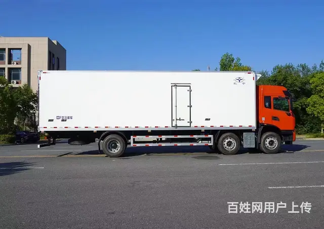 虹宇厂家直销东风小三轴9.6米冷藏车 现车低价 - 图片 4