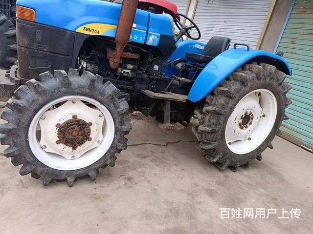 急卖纽荷兰SNH704拖拉机 价格不高 全车原版的图片
