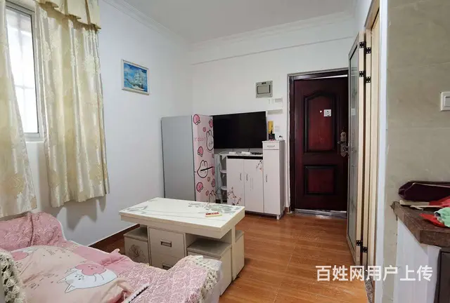 拱北关口龙城大厦电梯精装一房一厅出租，租价1800，近关口 - 图片 3