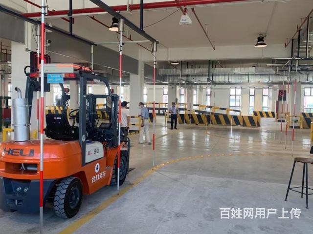 昆山锦溪培训公司叉车证复审手把手教学的图片