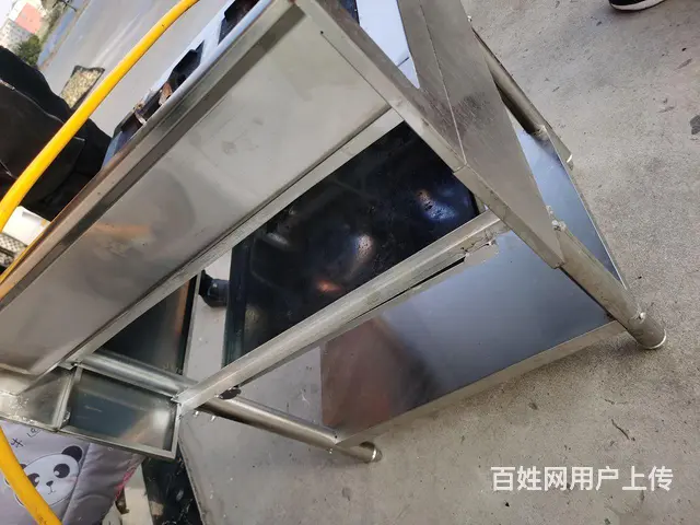 一台4眼煲仔炉！带熄火保护装置！成色很新！ - 图片 3