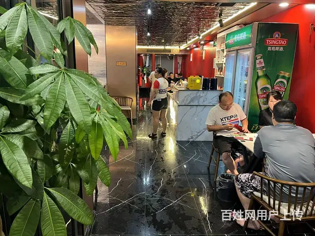 （51旺铺推荐）龙华区华海路临街整栋带外摆区750平餐饮转让 - 图片 6