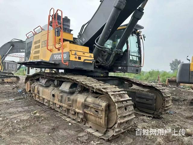 18年沃尔沃950二手挖掘机，工地停工，原版原漆的图片