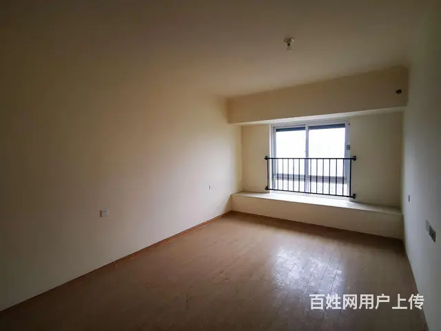 碧桂园二区，黄金楼层，房子全部毛坯自己精装修3室2厅1卫 - 图片 3