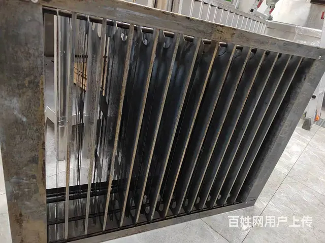 昆山千灯餐饮连锁店厨房保洁清洗 烟罩风机管道清洗 - 图片 1