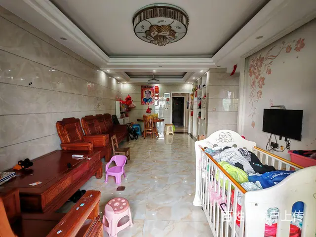 容州新城，3房2厅2卫，电梯靓楼层，售价58万 - 图片 1