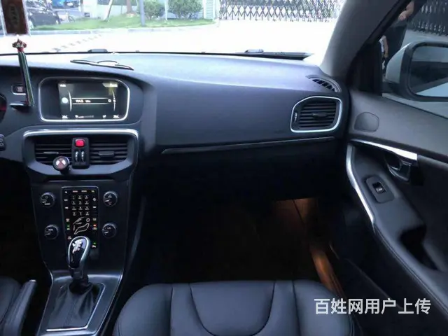 沃尔沃V40 2015款 1.6T 双离合 智雅个 - 图片 6