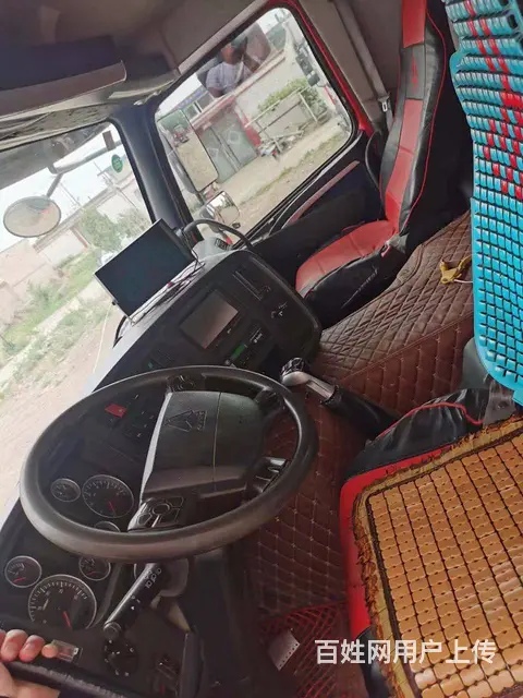 出售19年豪沃T7H重型前四后八自卸车，货箱8米 - 图片 5
