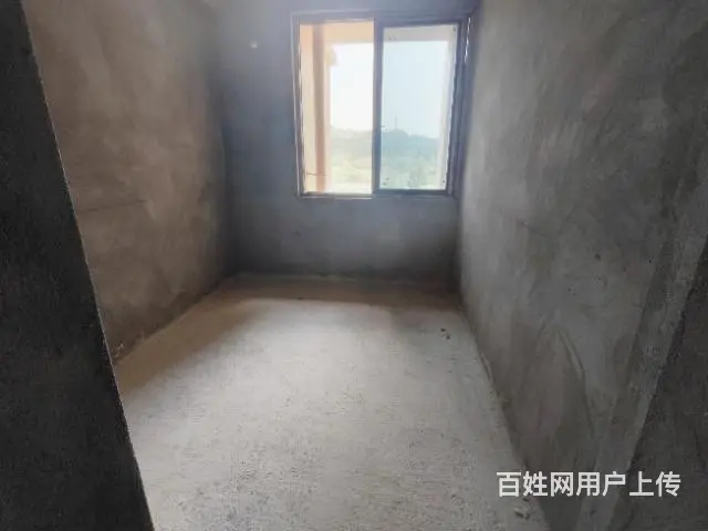 毛坯房四房双卫带露台 - 图片 3