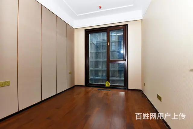 特价房，急降200万，低于市场价格，带两个车位，正对花园 - 图片 5