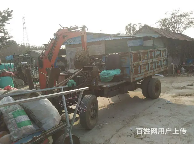 四不象随车挖 - 图片 1