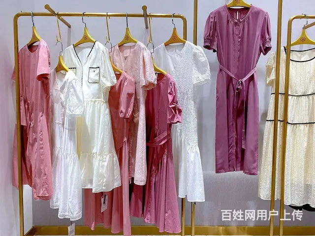 武汉盛依服饰严选娅格国际汉派高端品牌女装折扣批发 - 图片 1