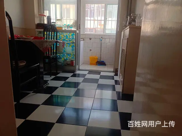 黄河路四小附近三室二厅双气 - 图片 3