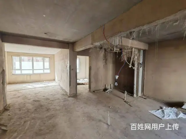 凌河湾御景苑，一中两室两厅毛坯房，10楼91平47万小税 - 图片 2
