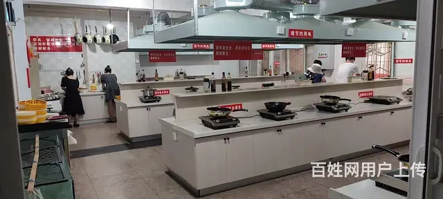 广场附近奥斯卡影城旁 - 图片 6
