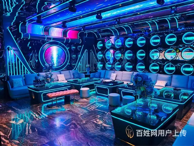 服务员 - 图片 3