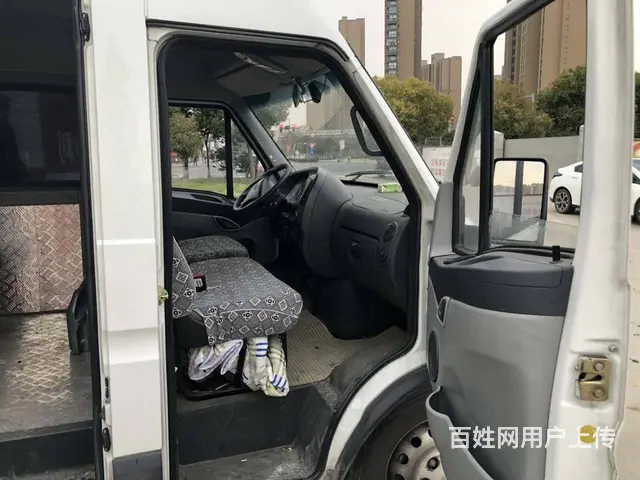 依维柯长轴中顶后双胎7座国四排放支持分期包过户 - 图片 5